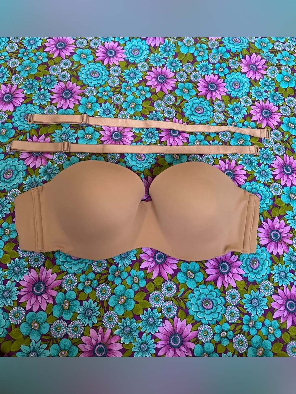 Ambrielle Multiway Strapless Nude Bandeau Bra- Never worn , NWOT